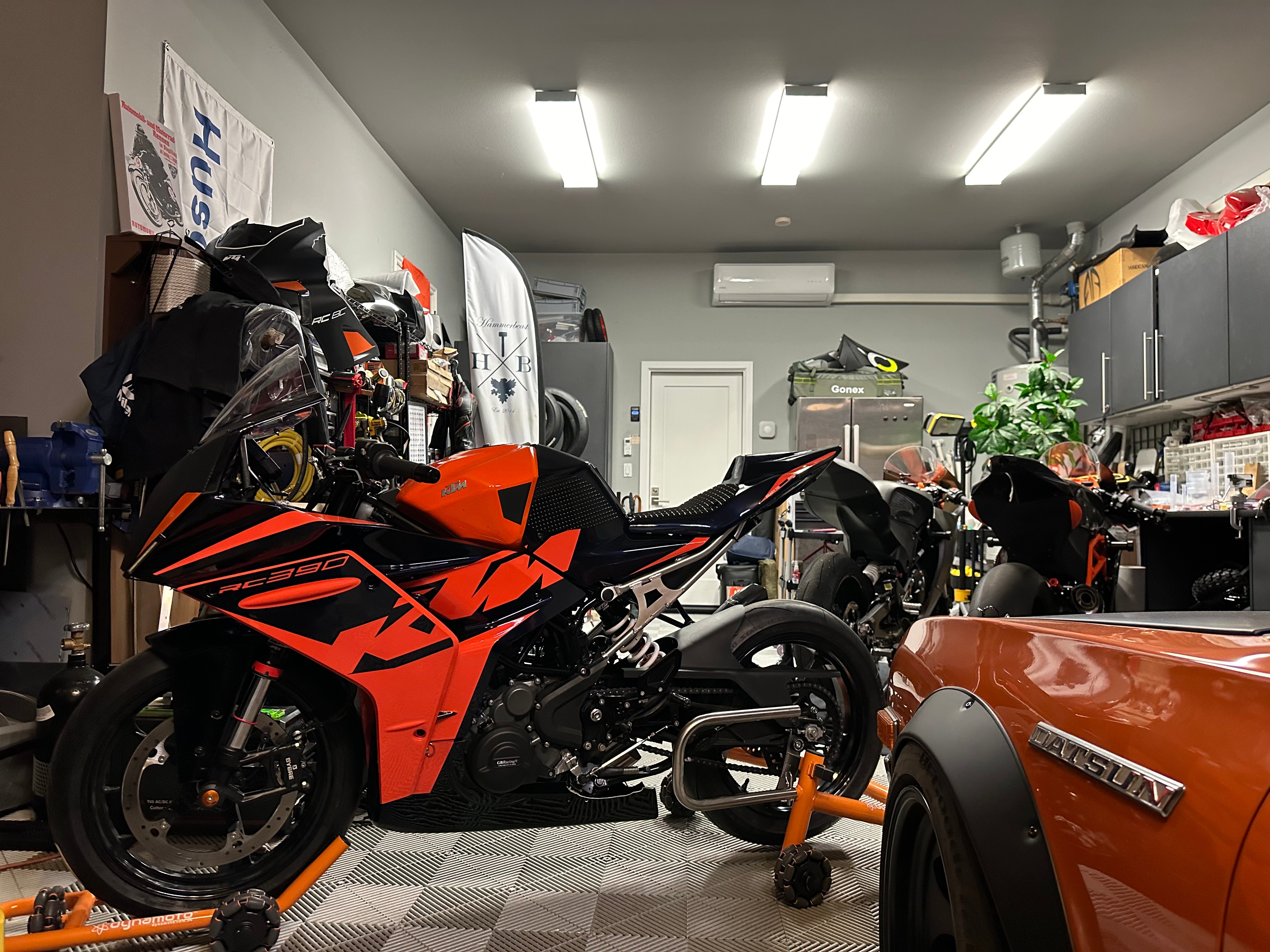 2023 KTM RC390 photo 114